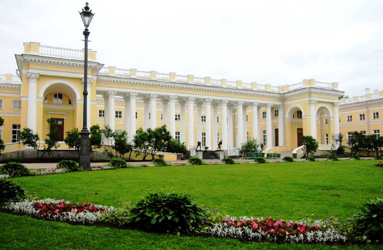 александровский дворец в царском селе